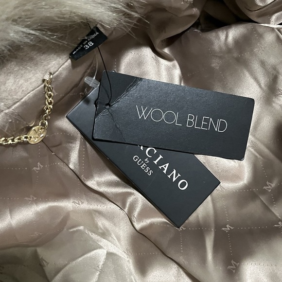 Marciano By Guess Wool Blend Coat Womens Size 2 Tan Camel Faux Fur Trim Belted - Picture 12 of 16